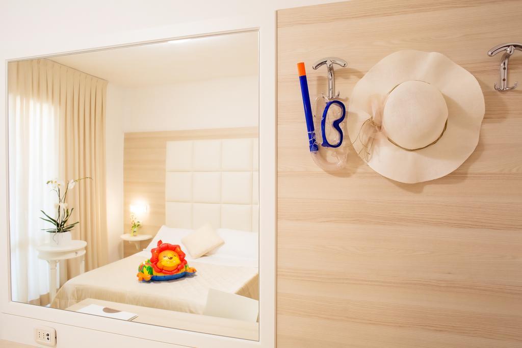 Hotel Rosmarina 마리나디그로세토 외부 사진